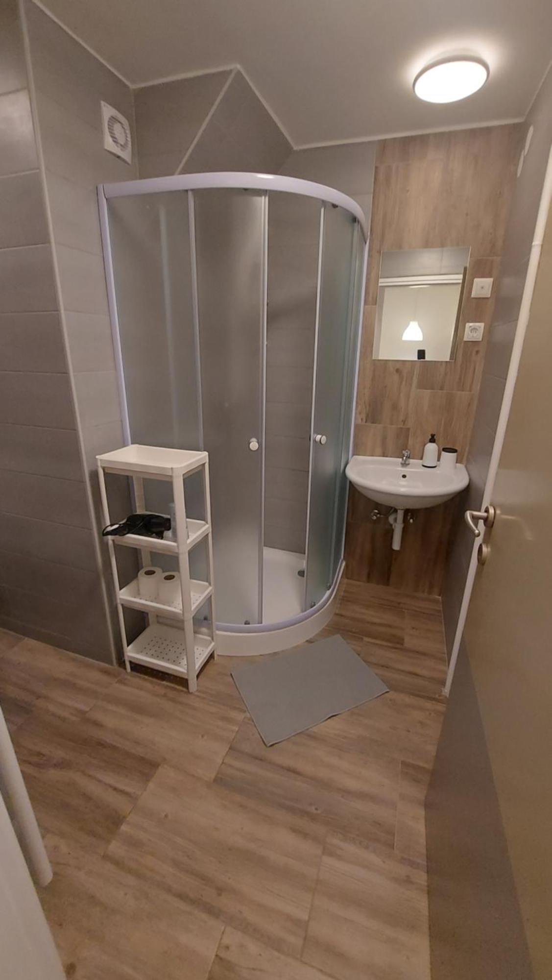 Sweet Apartments With Free Private Parking Ljubljana Room photo